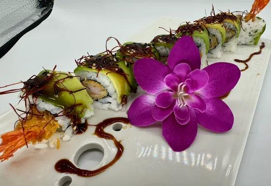P60 - Signature ebi dragon roll